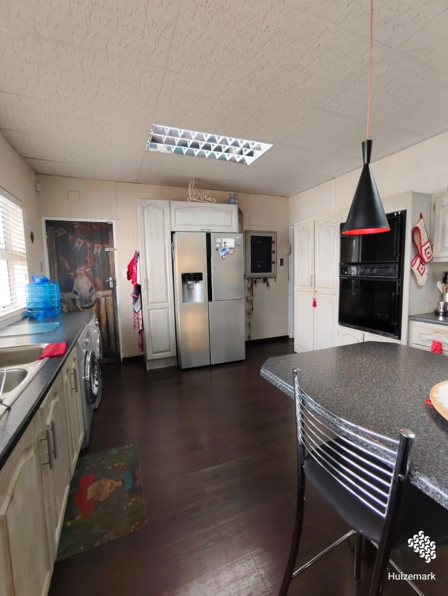 3 Bedroom Property for Sale in Vaalpark Free State